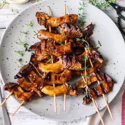 Meaty, Versatile, and Nutritious, Oyster Mushrooms Have It AllâHere’s How to Cook With Them
