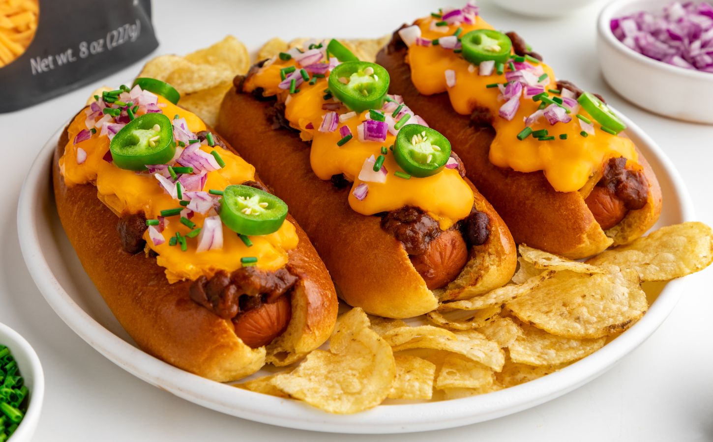 These Chili Dogs Are Cheesy, Spicy – And Vegan-Friendly