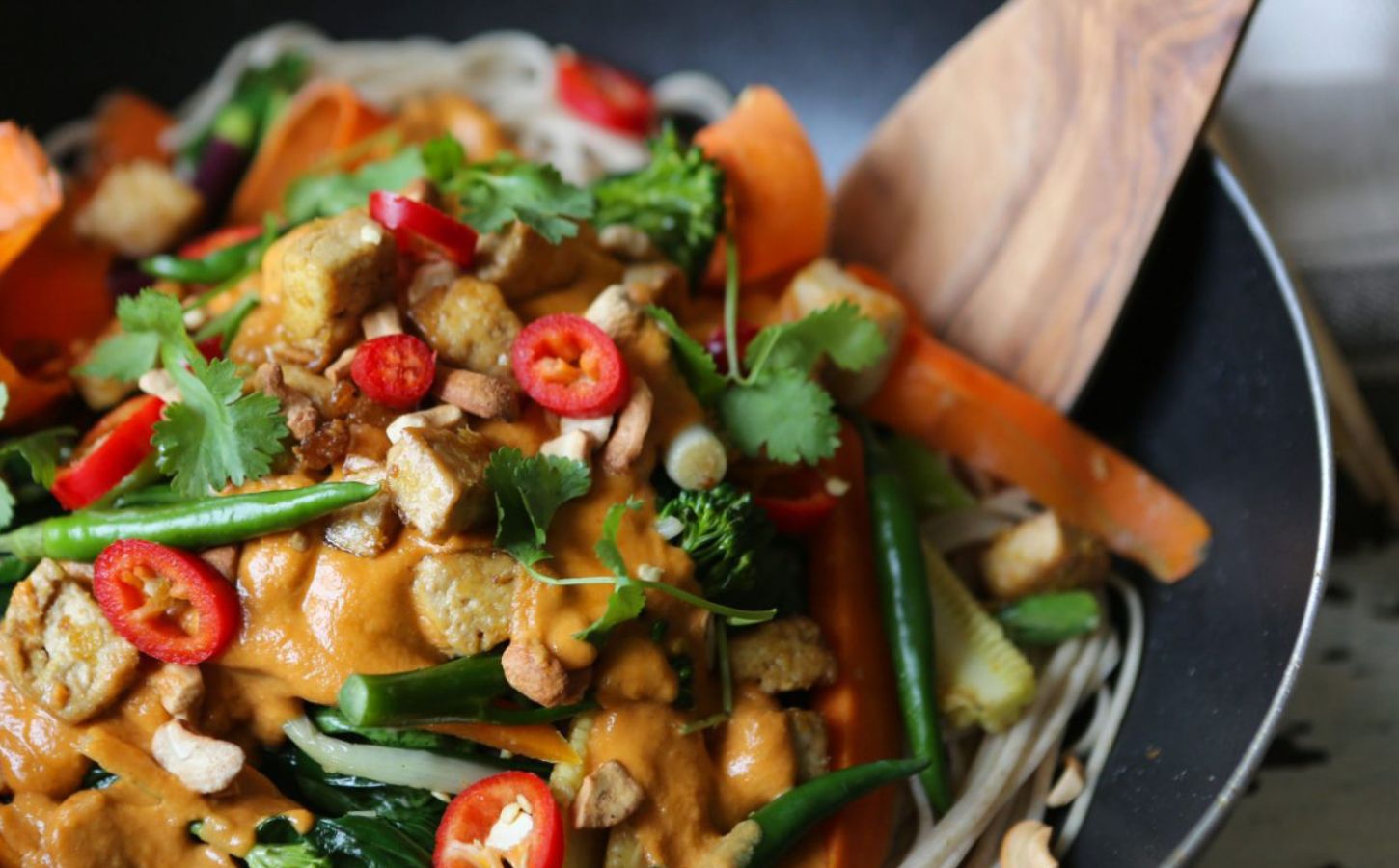 20-Minute Vegan Stir Fry Recipe With Tofu And Tahini