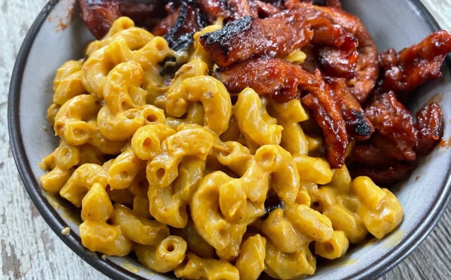 This Easy Vegan Mac And Cheese Is Packed Full Of Vegetables