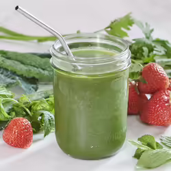 Green and Fruity Vegan Farmersâ Market Smoothie