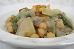 Chickpeas, Potatoes, and Green Beans in Cauliflower Sauce