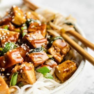 Quick One Pan Tofu Stir Fry