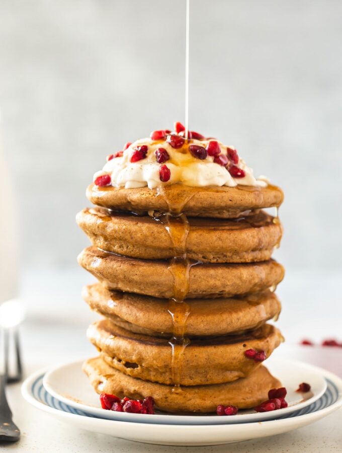 Vegan Gingerbread Pancakes (So Fluffy)