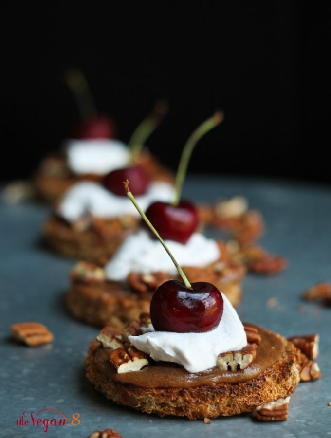 Pecan Pie Crostinis