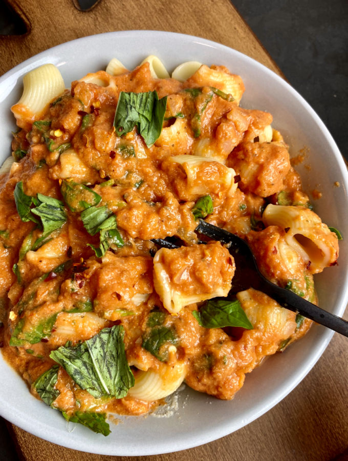 Vegan Cream Cheese Tomato and Basil Pasta