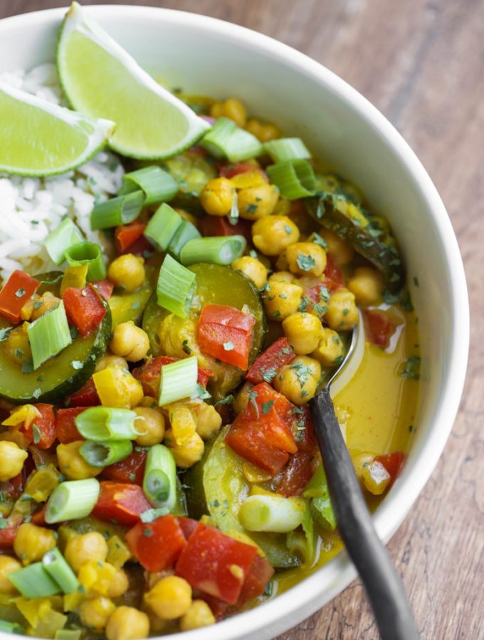 Vegan Chickpea Curry (Oil-free!)