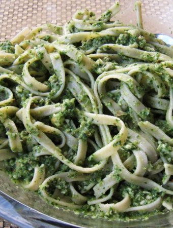 Oil-free Vegan Spinach Arugula Pesto