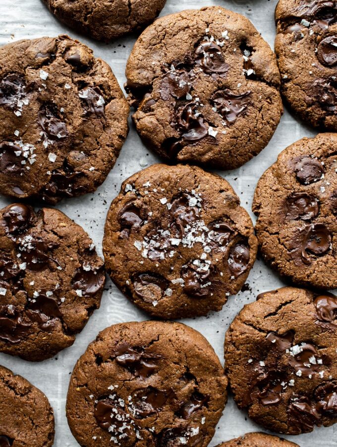 Vegan Gluten-free Chocolate Cookies (So Fudgy!)