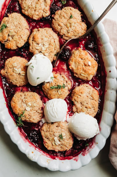 Easy Vegan Berry Cobbler
