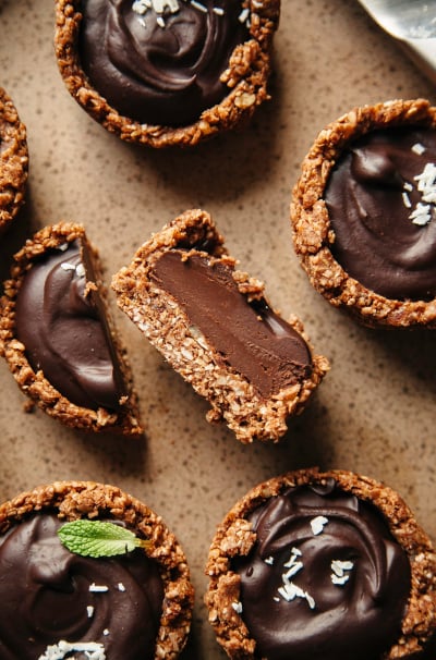 No-Bake Chocolate Mint Cups