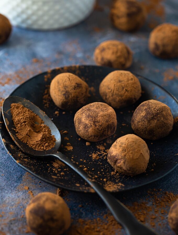 Amazing Vegan Chocolate Truffles