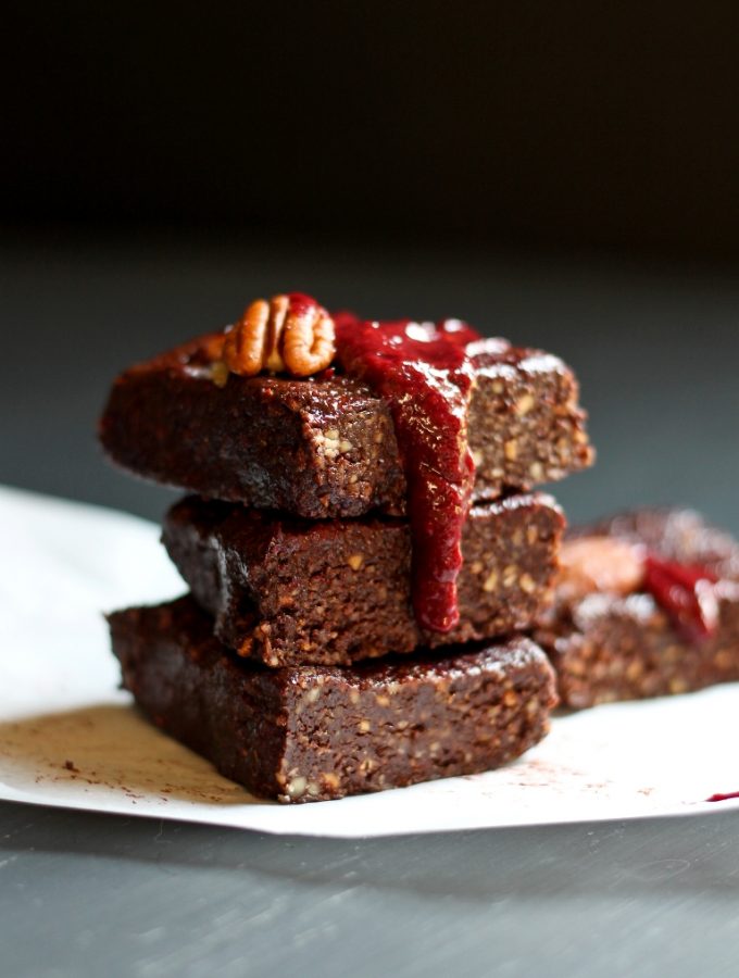 No Bake Vegan Brownies (Oil-free and Gluten-free)