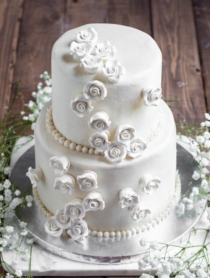Vegan Vanilla Wedding Cake (Full tutorial!)