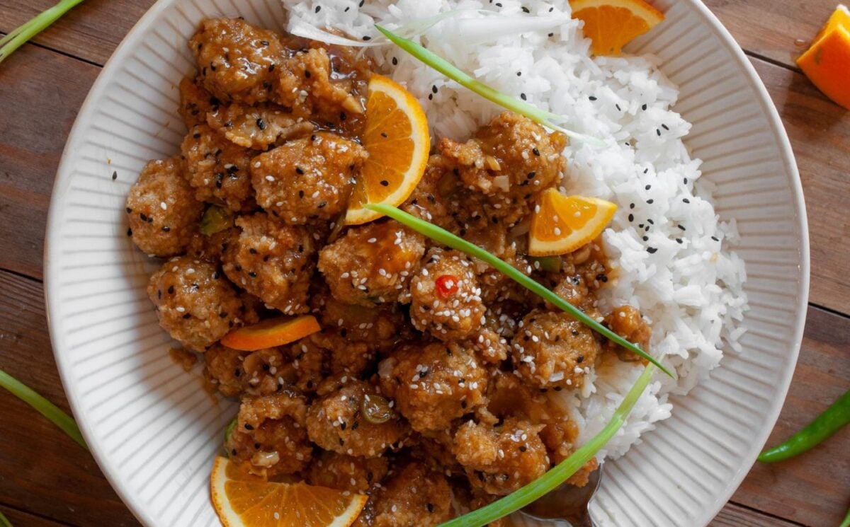 15 Vegan Recipes To Make When You’re Craving Takeout