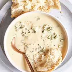 VeganÂ Four Heads of Garlic Soup