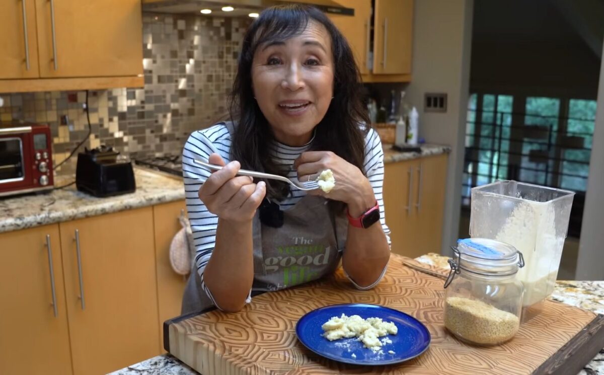This Vegan Mung Bean Scramble Looks and Tastes Just Like Eggs