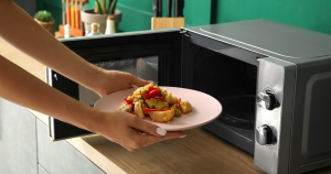 5 budget-friendly vegan microwave dinners that take under 10 minutes