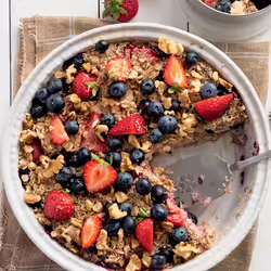 Vegan Baked Berry Oatmeal