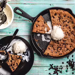 Vegan Salted Chocolate Chip Skillet Cookie Ã  la Mode