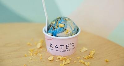 Kate’s Ice Cream Unveils ‘Starry Night’ Flavor for Van Gogh Immersive Experience
