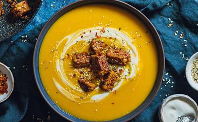 30-Minute Spicy Swede Soup With Ginger