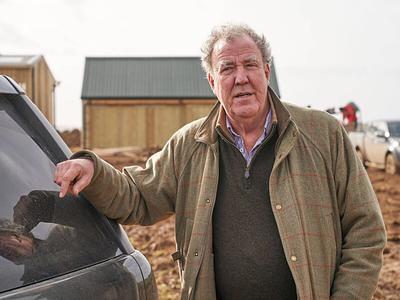Chris Packham Calls For Jeremy Clarkson To Try Veganuary