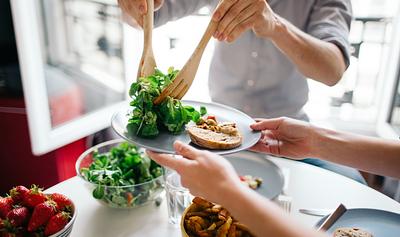 8 Years Running: Mediterranean Diet Tops US News & World Report’s 2025 Best Diets