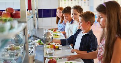 Mother Fights for School in Mallorca to Offer Vegan Menu