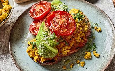 Craving Scrambled Egg? Make This 10-Minute Vegan Scrambled Tofu