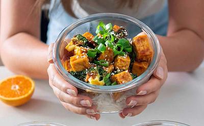 This Orange Tofu And Broccoli Recipe Is A Vegan Protein Big-Hitter