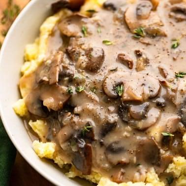 Mushroom Gravy (Creamy & Vegan)