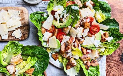 How To Make A Vegan ‘Chicken’ Caesar Salad