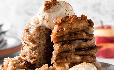 How To Make Fluffy Apple Pie Pancakes (With All Vegan Ingredients)