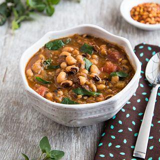 Spicy Collards and Black-eyed Pea Soup