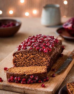 Fluffy Vegan Gingerbread Cake