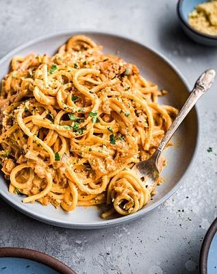 10-Ingredient Creamy Vegan Pantry Pasta