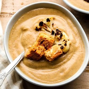 Roasted Cauliflower Soup