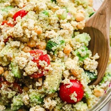 Quinoa Salad with Chickpeas