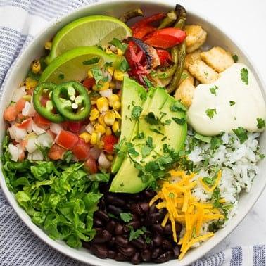 Vegan Burrito Bowl – With Queso and Vegan Chik’n