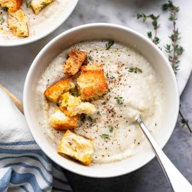 Easy Creamy Vegan Cauliflower Soup