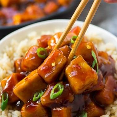 Sticky Sriracha Tofu