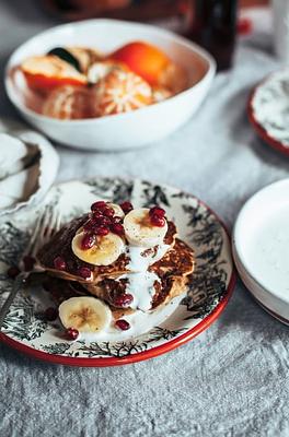Banana Eggnog Pancakes