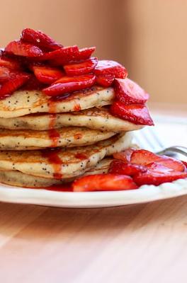 Gluten-Free Lemon Poppyseed Pancakes