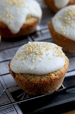 Little Lemon Coconut Cakes