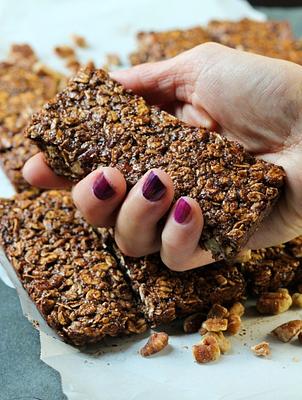 Chocolate Pecan Granola Bars