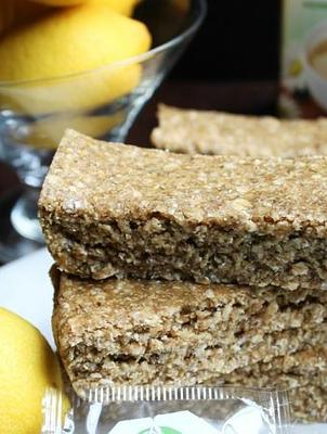 No-Bake Lemon Tea Oat Bars