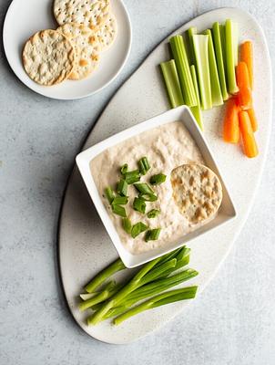 Vegan Sour Cream and Onion Dip
