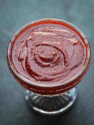 Homemade Healthy Enchilada Sauce (Vegan)