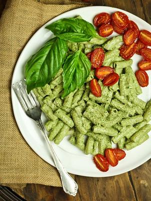 Easy Vegan Pesto (Oil-free!)